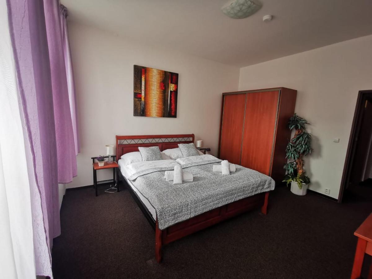 Hotel Palackeho 135 Mělník Zewnętrze zdjęcie