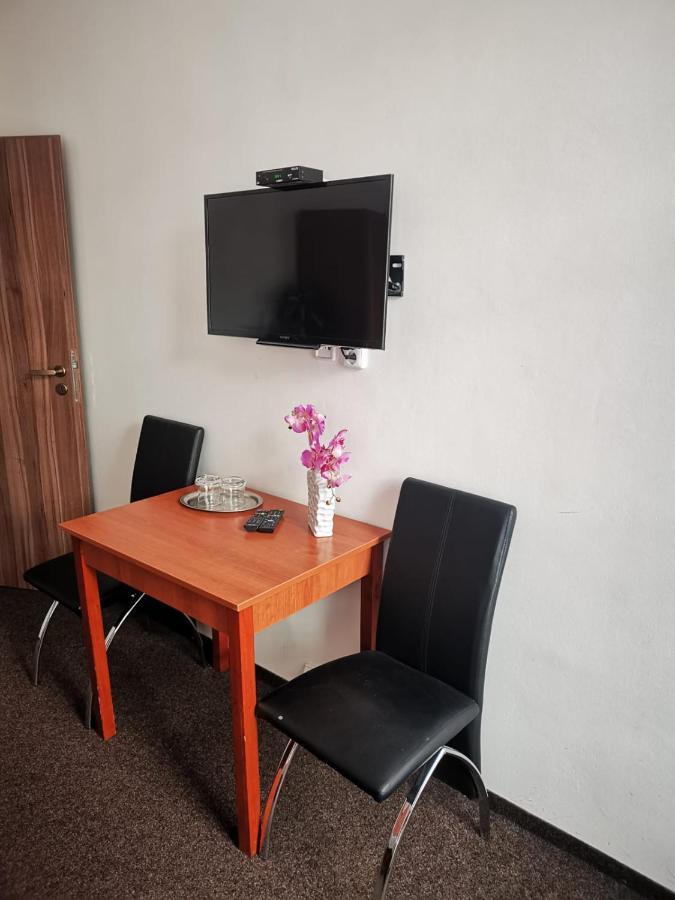Hotel Palackeho 135 Mělník Zewnętrze zdjęcie
